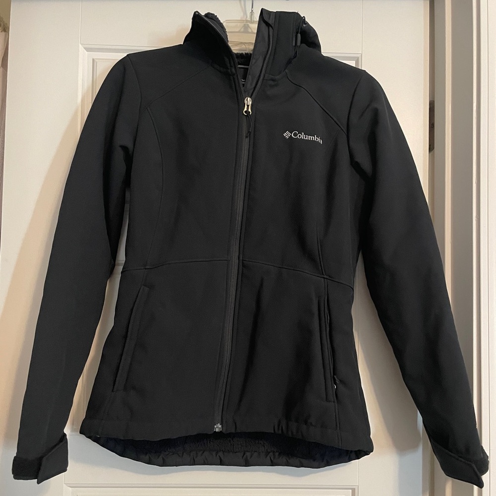 Columbia wind block coat